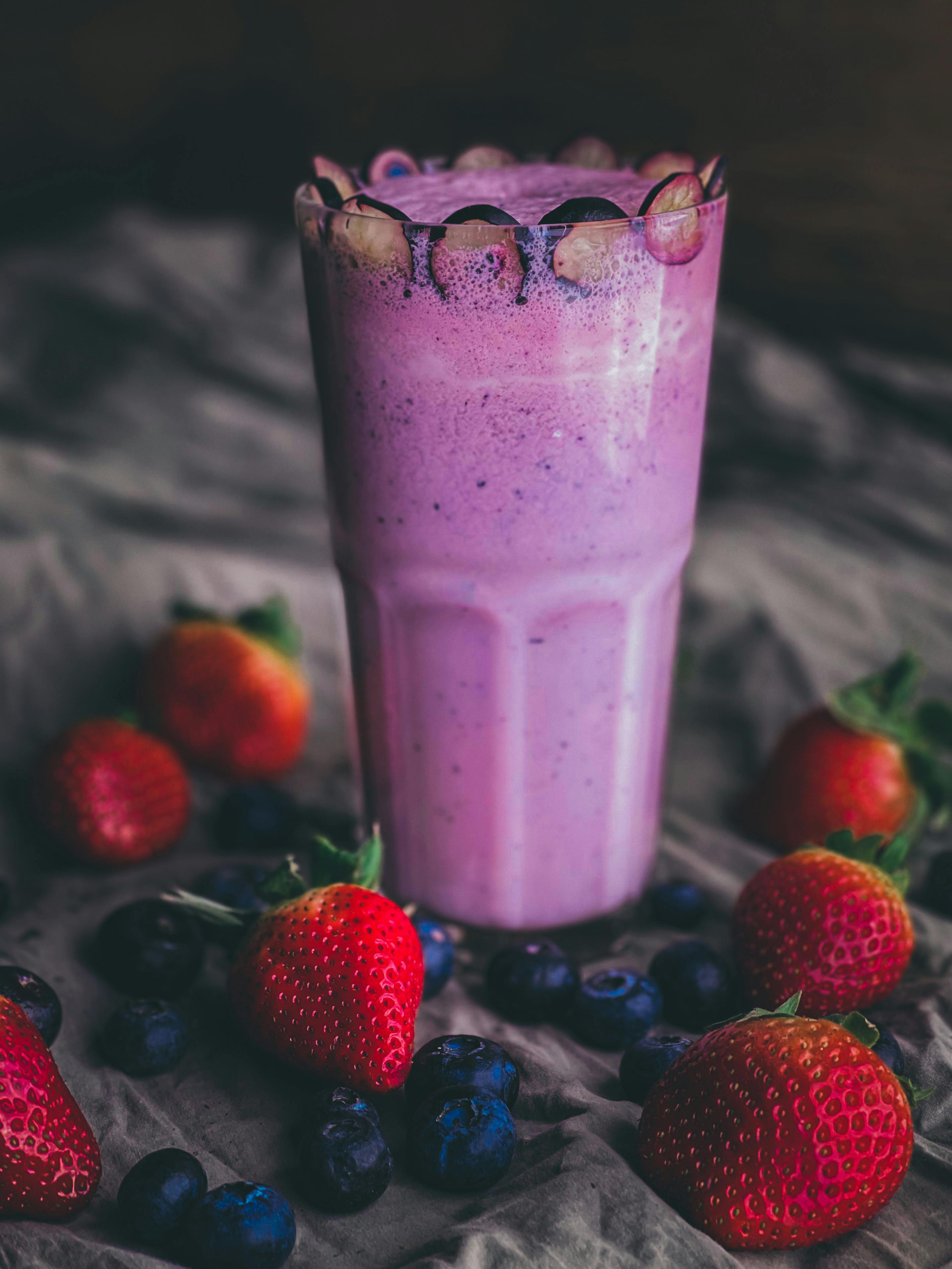 Berry Blast Recovery Smoothie: The Perfect Post-Workout Boost